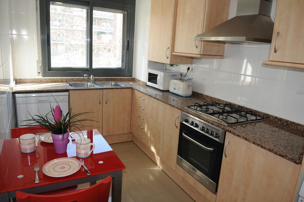 New & Sunny Apartment Barcelona Exteriör bild