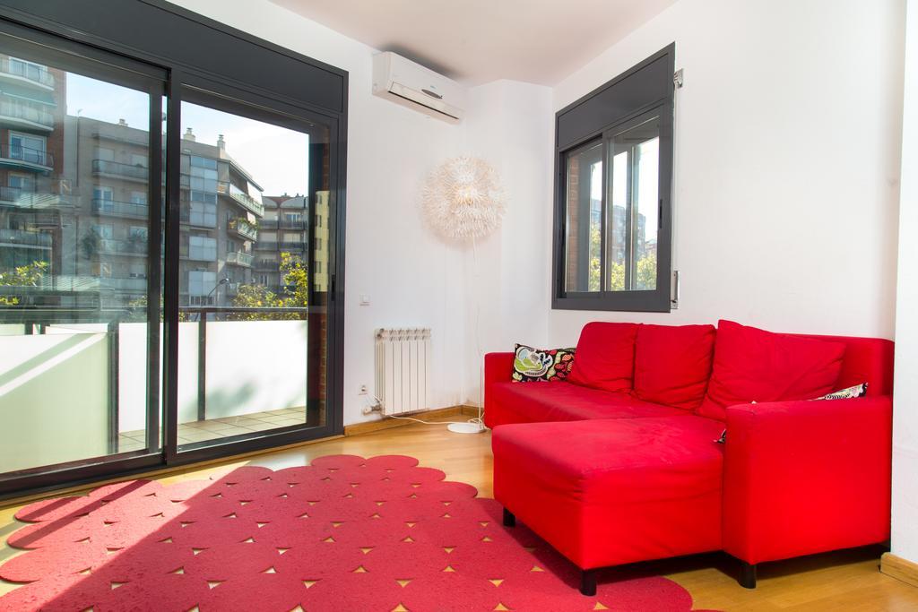New & Sunny Apartment Barcelona Exteriör bild