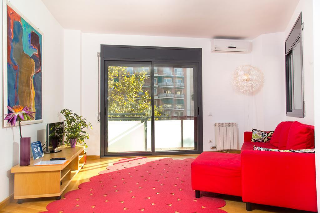 New & Sunny Apartment Barcelona Exteriör bild