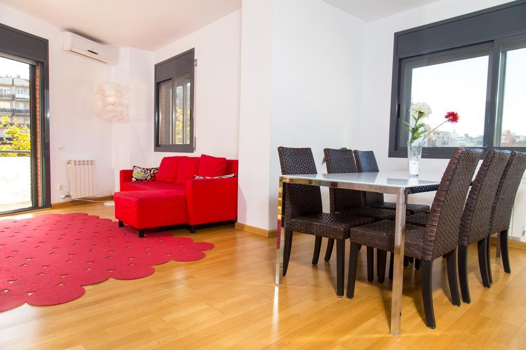 New & Sunny Apartment Barcelona Exteriör bild
